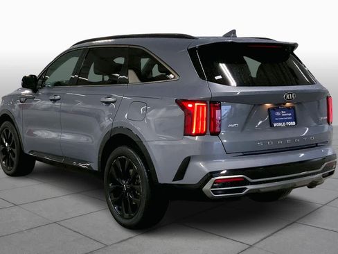 Used 2021 Kia Sorento SX image 11