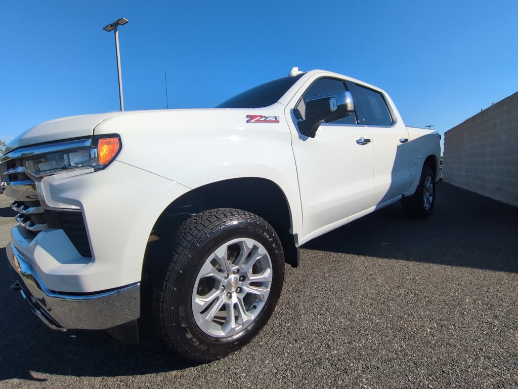 Used 2026 Chevrolet Silverado 1500 LTZ AWD/4WD image 7