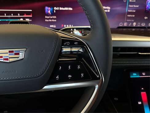 New 2026 Cadillac Escalade ESV Platinum Sport AWD/4WD image 30