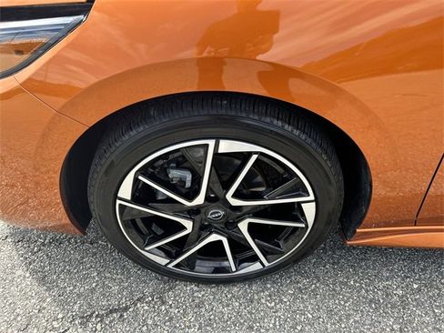 Certified 2024 Nissan Sentra SR w/ SR Premium Package image 10