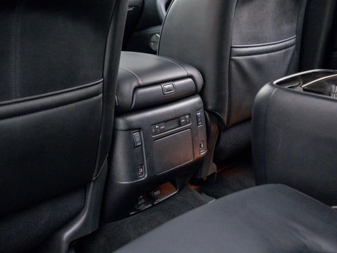 Used 2024 INFINITI QX80 Sensory image 18