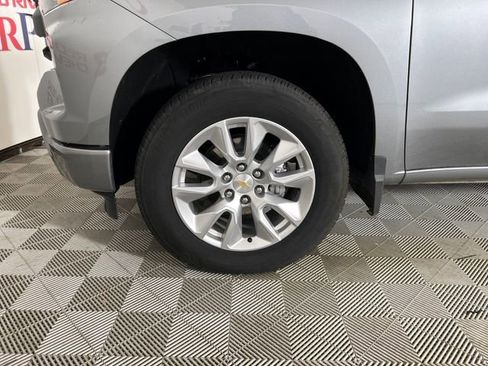 Used 2025 Chevrolet Silverado 1500 Custom image 24
