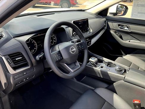 New 2026 Nissan Rogue SV w/ Cold Weather Package image 9