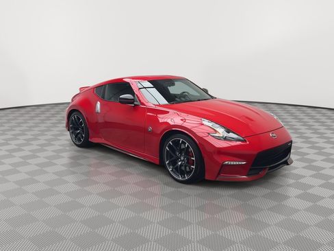 Used 2015 Nissan 370Z NISMO image 22
