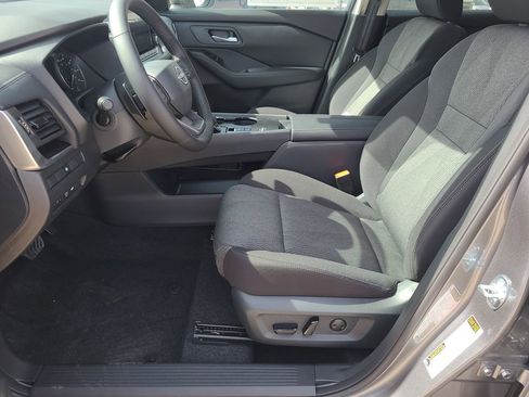 New 2026 Nissan Rogue SV w/ Cold Weather Package FWD image 12