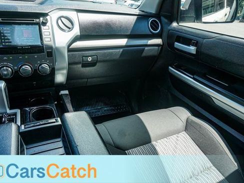 Used 2017 Toyota Tundra SR5 w/ SR5 Upgrade Package AWD/4WD image 25