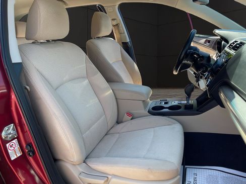 Used 2019 Subaru Outback 2.5i Premium AWD/4WD image 15