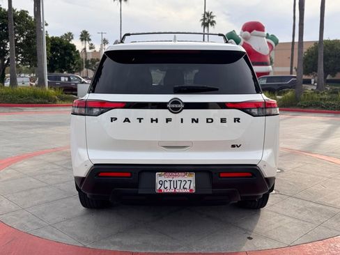 Certified 2022 Nissan Pathfinder SV w/ SV Black Package image 7