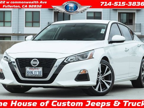Used 2019 Nissan Altima 2.5 S image 1