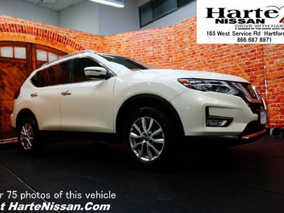 Used 2018 Nissan Rogue SV w/ Sun & Sound Touring Package