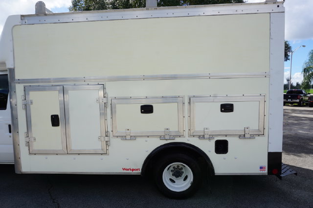 Used 2024 Ford E-350 and Econoline 350 Super Duty w/ Power Windows & Locks Group RWD image 26
