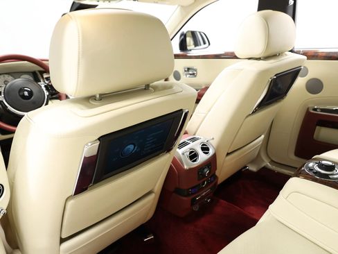 Used 2013 Rolls-Royce Ghost RWD image 72