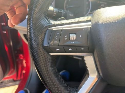 Used 2024 Mitsubishi Outlander SE image 23