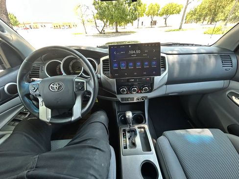 Used 2014 Toyota Tacoma PreRunner w/ TRD Sport Package RWD image 14