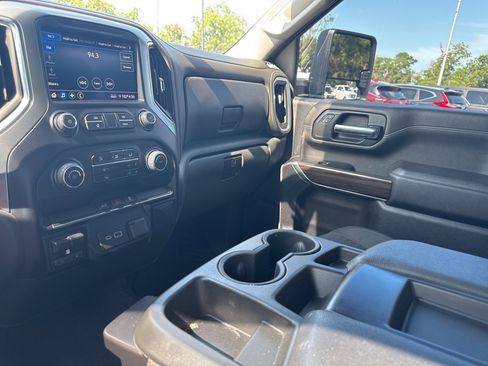 Used 2023 Chevrolet Silverado 2500 LT image 23