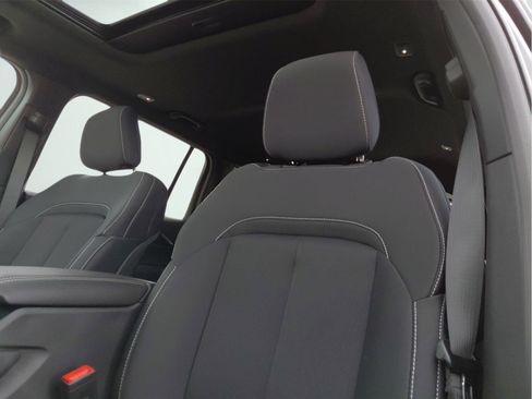 New 2025 Jeep Grand Cherokee L Laredo w/ Luxury Tech Group I image 9