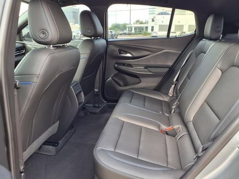 Used 2025 Buick Envista Sport Touring w/ Convenience I Package FWD image 5
