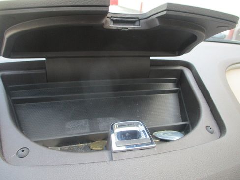 Used 2011 Chevrolet Malibu LS FWD image 33