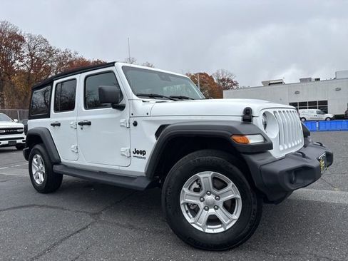 Used 2022 Jeep Wrangler Unlimited Sport image 1