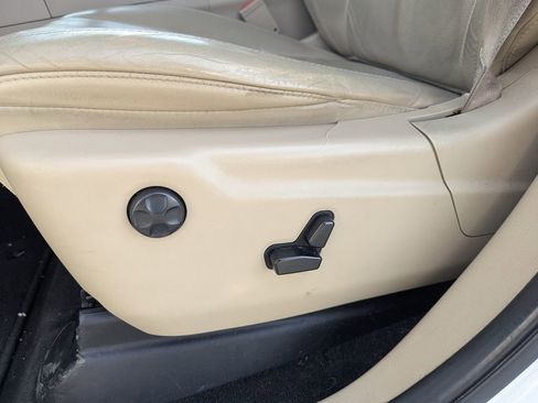 Used 2014 Jeep Grand Cherokee Limited w/ Luxury Group II image 28