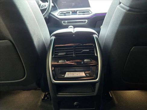 Used 2020 BMW X5 M50i w/ Premium Package image 19