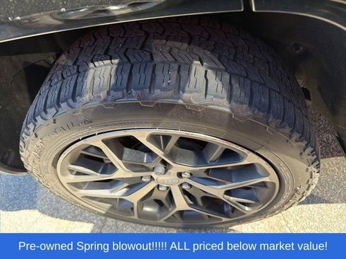 Used 2022 Jeep Grand Cherokee Summit AWD/4WD image 9
