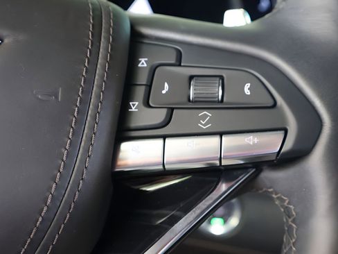 Used 2024 Cadillac Escalade V w/ LPO, ONYX Package AWD/4WD image 25
