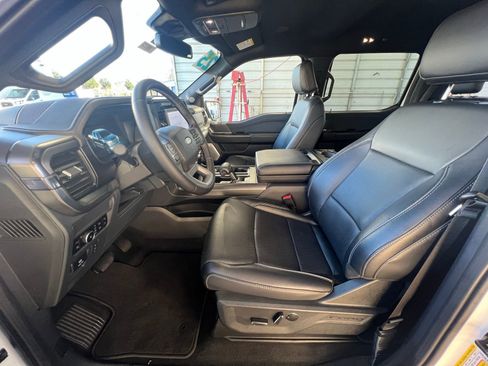 Used 2025 Ford F150 Lariat w/ Equipment Group 502A High image 10