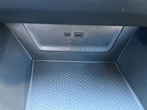 New 2026 Chevrolet Equinox LT w/ Convenience Package II FWD image 25