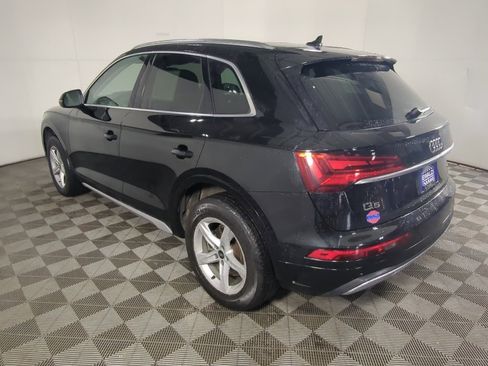 Used 2023 Audi Q5 2.0T Premium w/ Convenience Package image 6