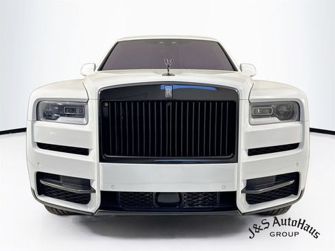 Used 2022 Rolls-Royce Cullinan Black Badge w/ Dark Exterior Package AWD/4WD image 2