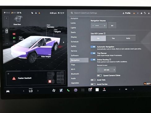 Used 2024 Tesla Cybertruck AWD Crew Cab image 30