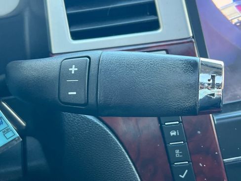 Used 2014 Cadillac Escalade Luxury image 23