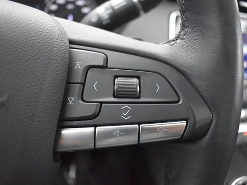 Used 2023 Cadillac XT4 Premium Luxury w/ Cold Weather Package AWD/4WD image 16