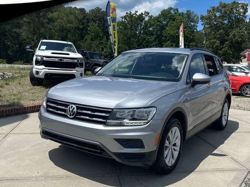 Used 2019 Volkswagen Tiguan S w/ Driver Assistance Package FWD image 3