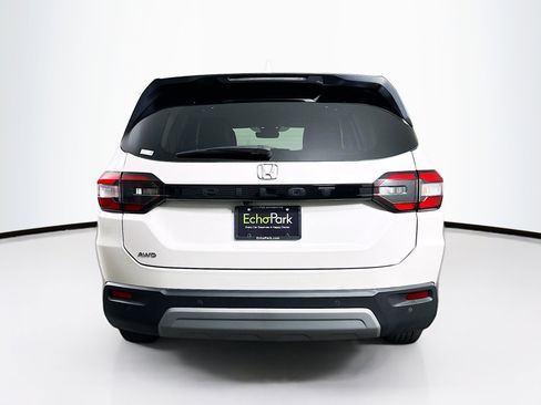 Used 2025 Honda Pilot EX-L image 7