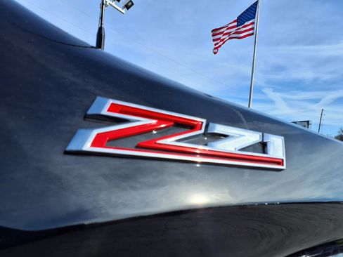 Used 2025 Chevrolet Silverado 1500 Custom Trail Boss image 31