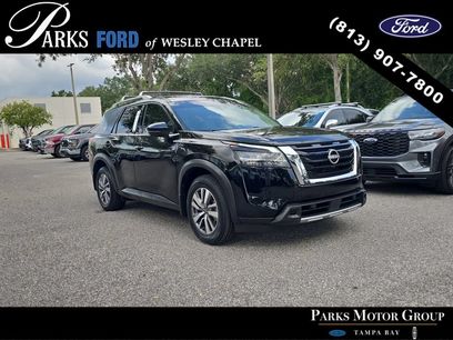 Used 2023 Nissan Pathfinder SL