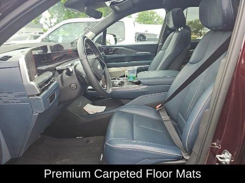 Used 2025 Cadillac Escalade IQ Luxury 2 w/ LPO, Premium Carpet Package AWD/4WD image 4