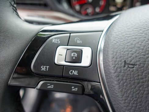 Used 2022 Volkswagen Passat 2.0T image 13