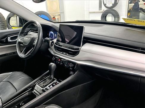 Used 2022 Jeep Compass Limited w/ Elite Group image 14