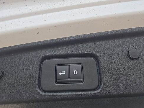 New 2026 Nissan Pathfinder SL image 43