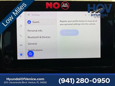 Used 2024 Toyota Corolla Cross LE w/ Moonroof Package FWD image 13