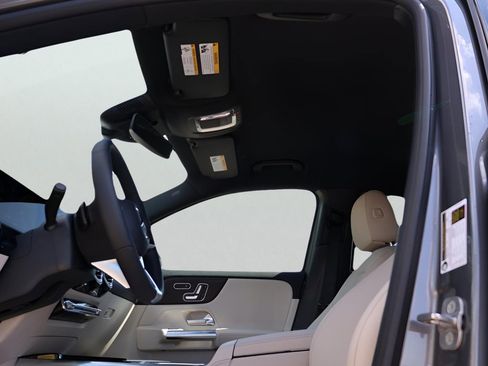 New 2026 Mercedes-Benz GLA 250 4MATIC image 40
