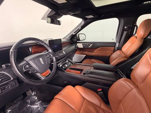 Used 2021 Lincoln Navigator L Reserve AWD/4WD image 10