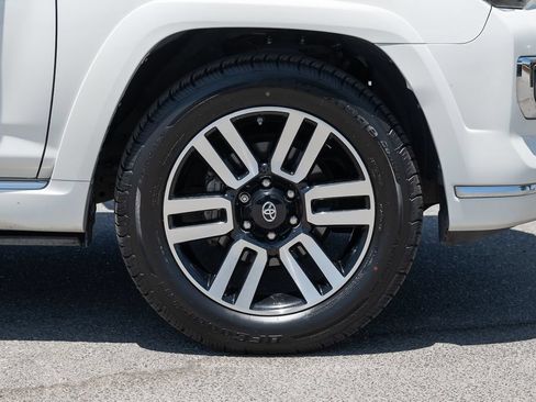 Used 2019 Toyota 4Runner Limited w/ Convenience Package RWD image 11