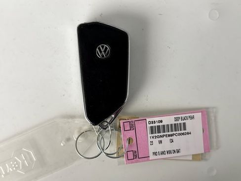 Used 2023 Volkswagen ID.4 Pro S AWD/4WD image 22