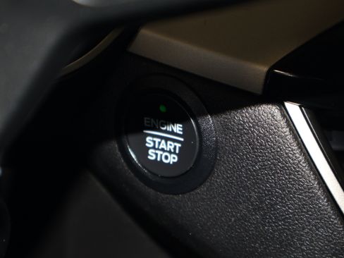 Used 2022 Ford Escape SE w/ SE Sport Appearance Package image 20