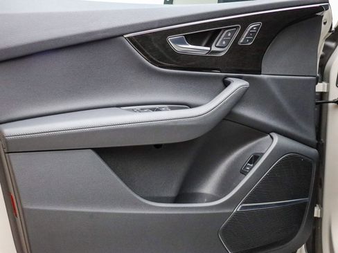 Used 2023 Audi Q7 3.0T Prestige w/ Prestige Package image 21