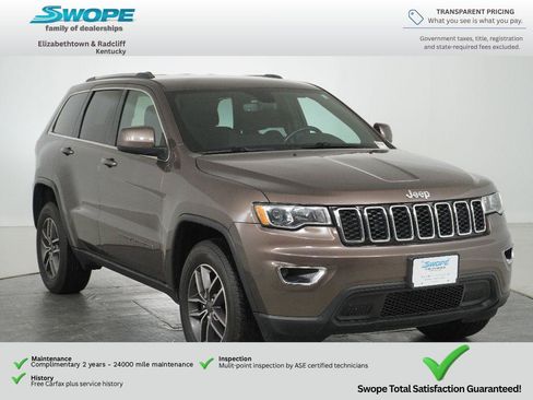 Used 2019 Jeep Grand Cherokee Laredo w/ 18" Wheel & 8.4" Radio Group AWD/4WD image 1